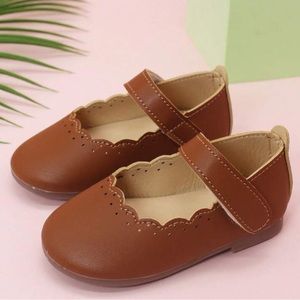 Girls Tan Mary Jane’s